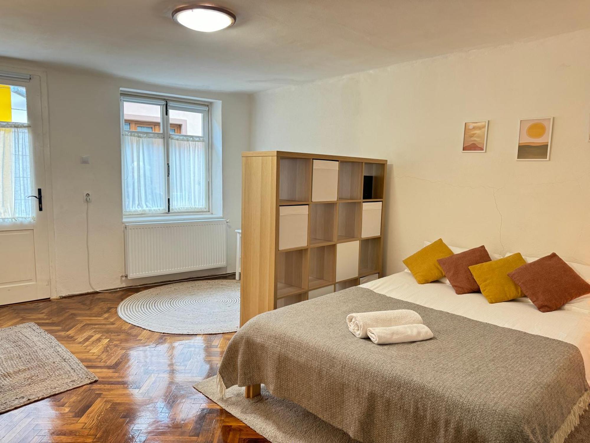Charming Studio Ideal For Getaways Or Workations In Sibiu'S Medieval City Center Экстерьер фото